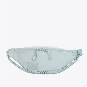 NWT Beis The Sport Pack Slate